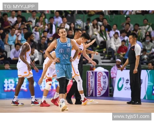 武汉篮球队与南京篮球队赛后分析个人能力对比及战术执行情况