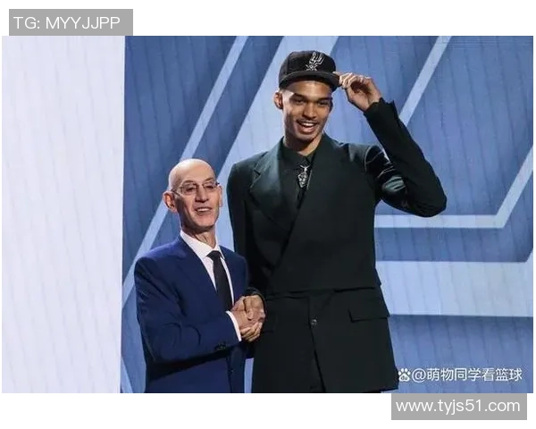 武汉篮球队转型升级之路：从传统强队到现代篮球新标杆的探索与实践